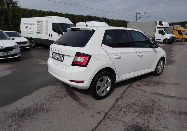 Skoda Fabia cena 37000 przebieg: 183600, rok produkcji 2020 z Mrocza małe 137